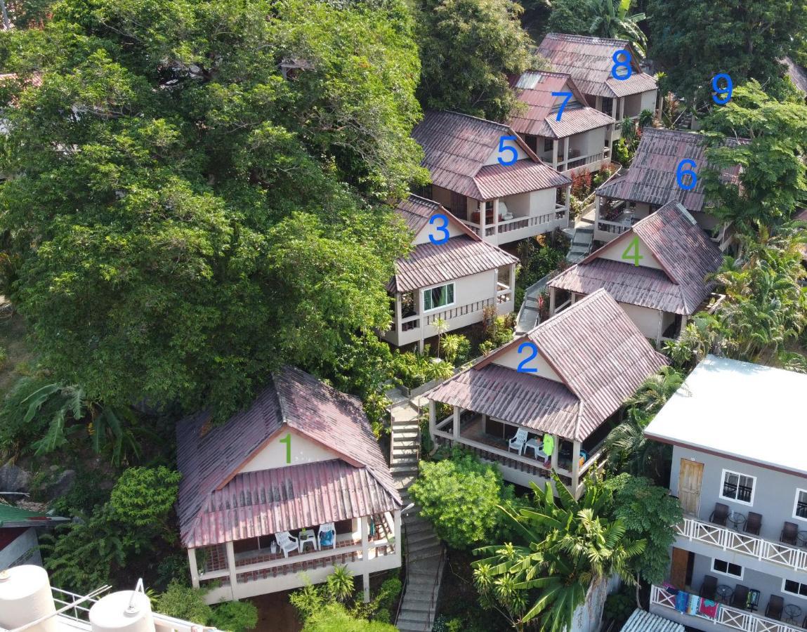 Kata Beachwalk Hotel And Bungalows Екстер'єр фото